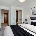Premium Corporate & Family-Friendly Apartment In Belfast